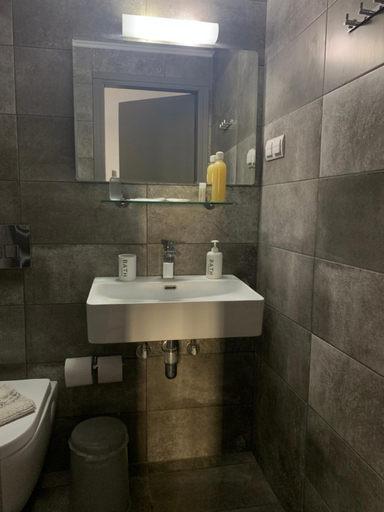 Bathroom 3, Porto Chania, Crete