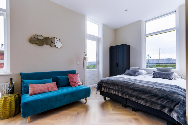 Bedroom 3, Novallure Short Stay Apartments, The Hague
