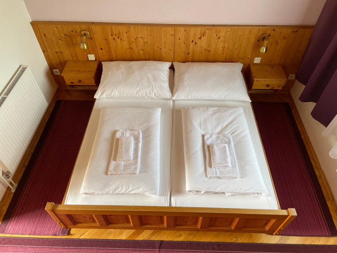 Bedroom 16
