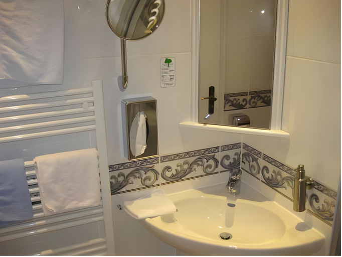 Bathroom 2, Sporthotel Gobel Garni, Waldeck-Frankenberg