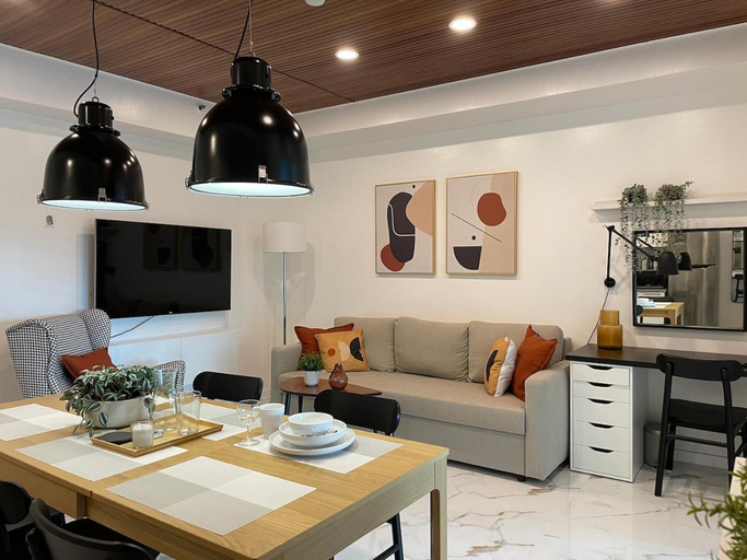 Others 5, San Lorenzo Place, Makati City