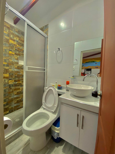 Others 4, Acuarios Hostal, Buenaventura