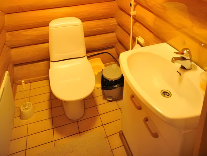 Bathroom 3, Yli-Kaitala Holiday Resort Tuuliviiri, Kymenlaakso
