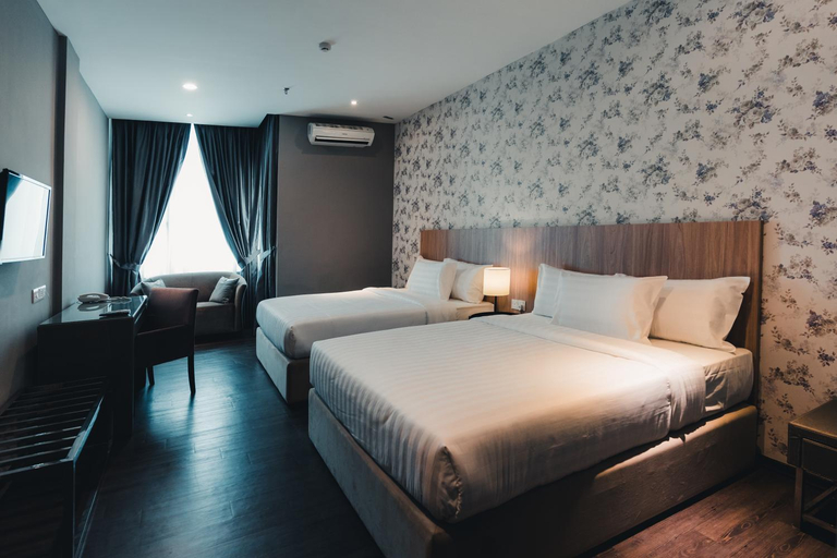 Bedroom 13
