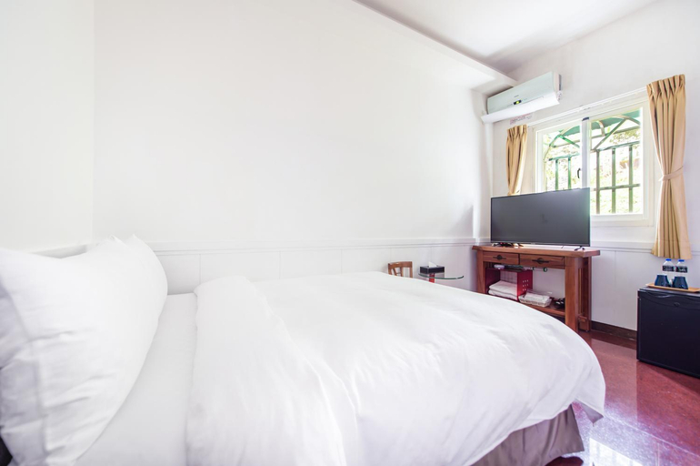 Bedroom 14