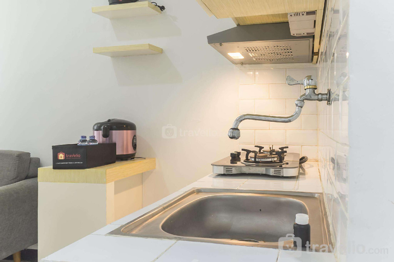 Dining Room 4, Comfortable 2BR Sentra Timur Residence By Travelio, East Jakarta
