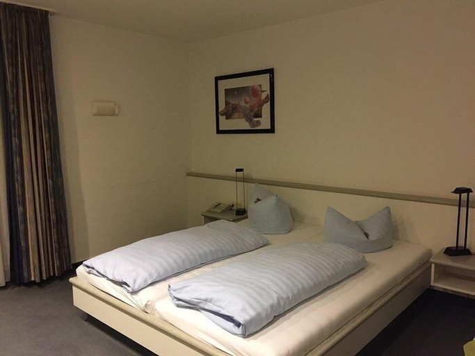 Bedroom 3, Vivotel Niederrhein, Wesel