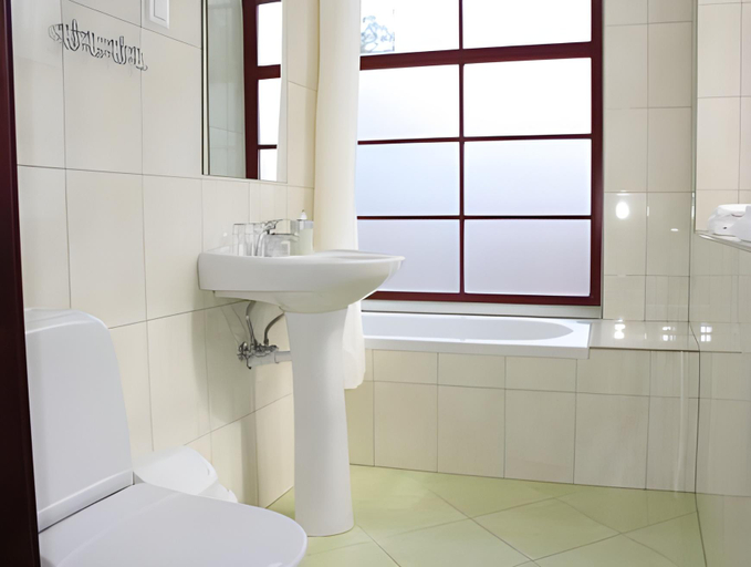 Bathroom 4, Parnu Jahtklubi Kulalistemaja, Pärnu
