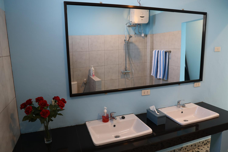 Bathroom 9