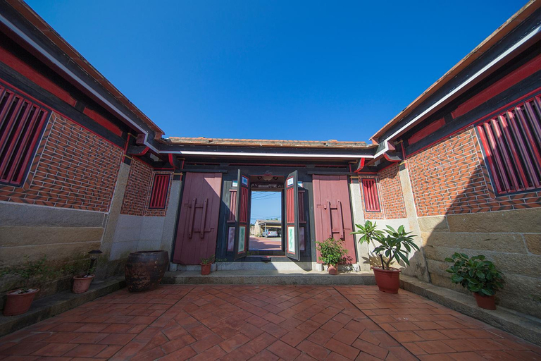 Exterior 8