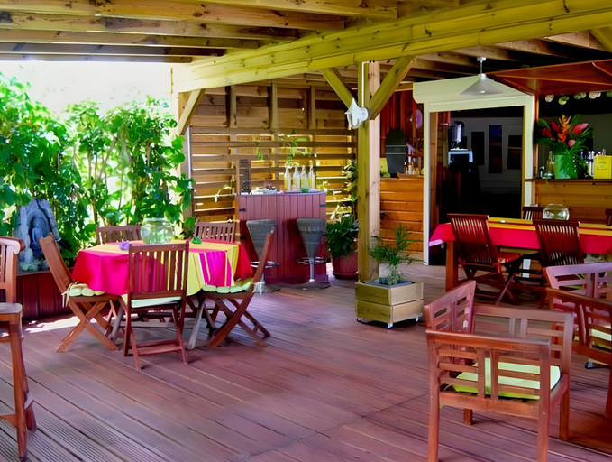 Food & Drinks 4, Residence Paradis Tropical, Baillif