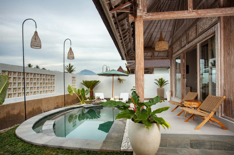 Swimming Pool 14