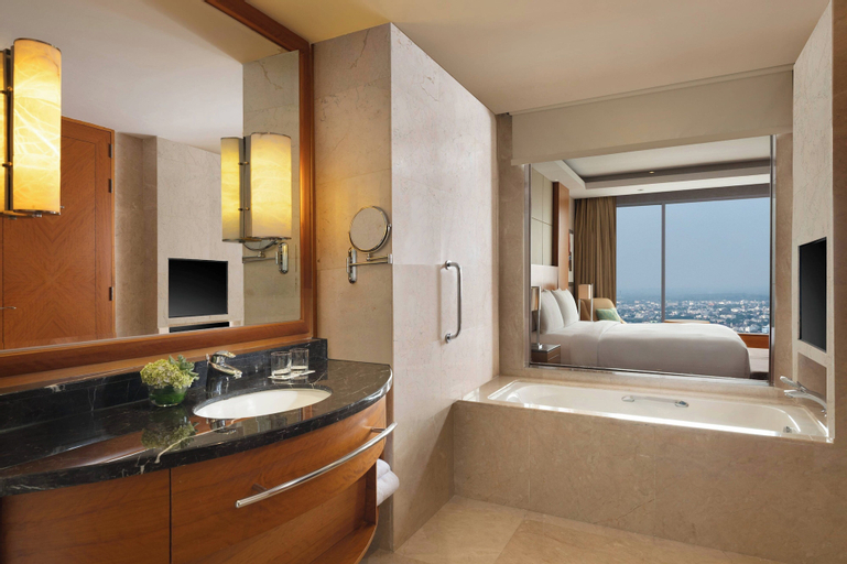 Bedroom 24