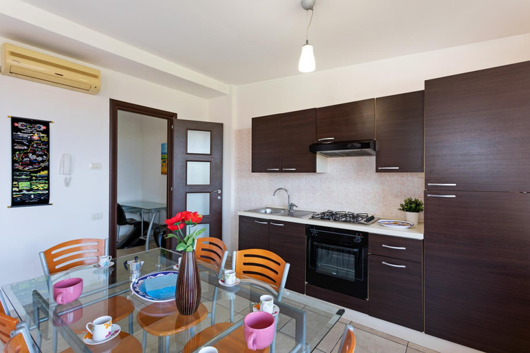Others 4, GuestHost - Giardini Naxos Bright Apartments with Balcony, Messina