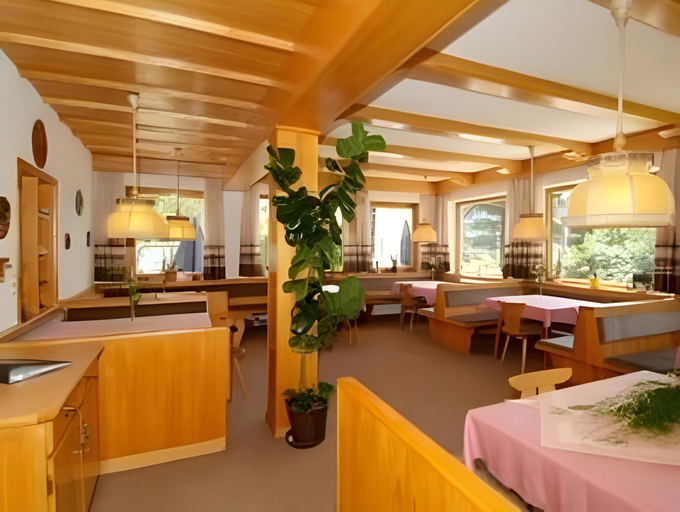 Food & Drinks, Haus Lusspark, Reutte