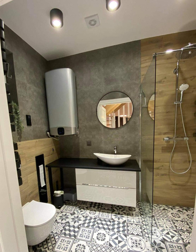 Bathroom, Lawendowo, Kamień