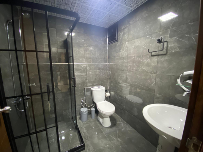 Bathroom 4, Grand Oral Hotel, Fatih