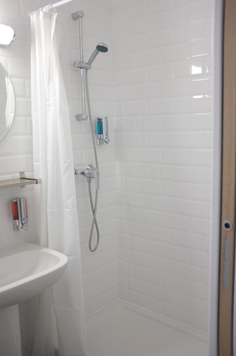 Bathroom 4, Hermes, Bouches-du-Rhône