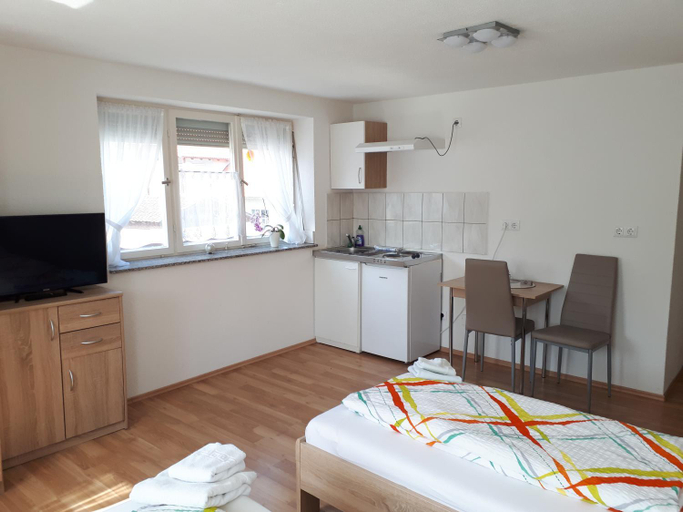 Others, Gastehaus Apartments B & B27 und Pension Waldhorn, Rottweil