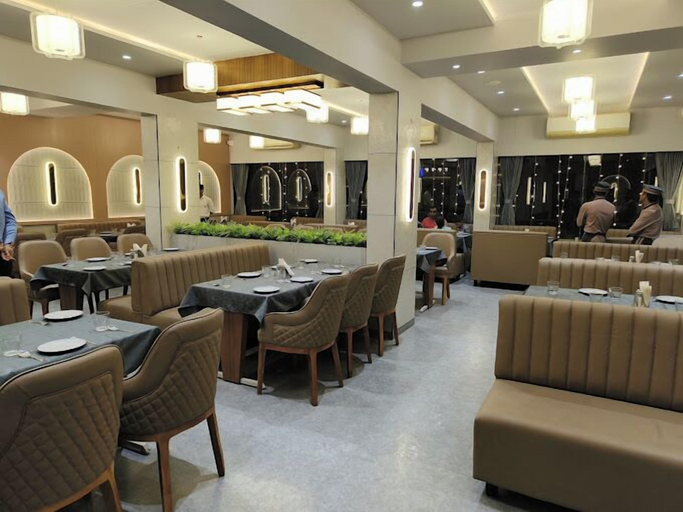 Others 5, HOTEL CAPITAL, Gandhinagar