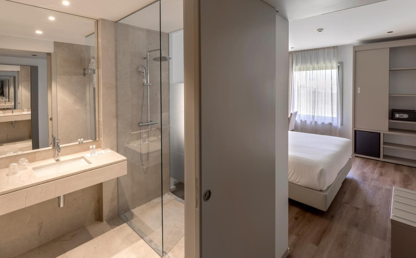 Bathroom 5, Oporto Airport & Business Hotel, Maia