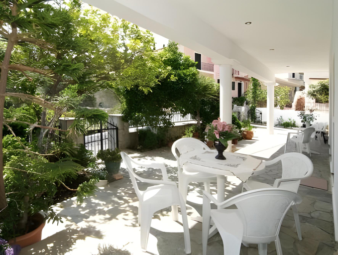 Food & Drinks, Christina Studios & Apartments, Epirus