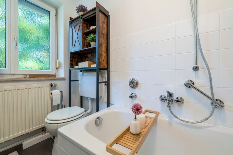 Bathroom 2, 2OG L- 70m2 2-Zimmer Wohnung, Berchtesgadener Land