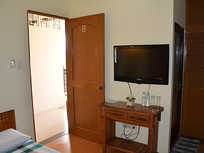 Bedroom 2, Henady Inn, Bantay