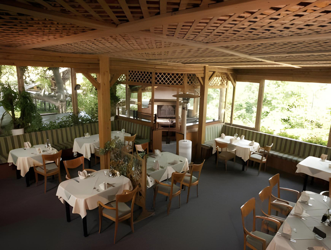 Food & Drinks 5, Family Hotel EDI, Stolichna