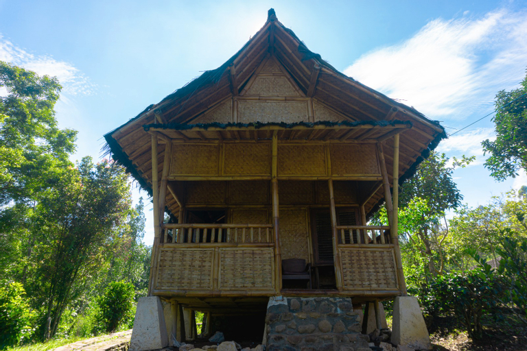 Exterior 1