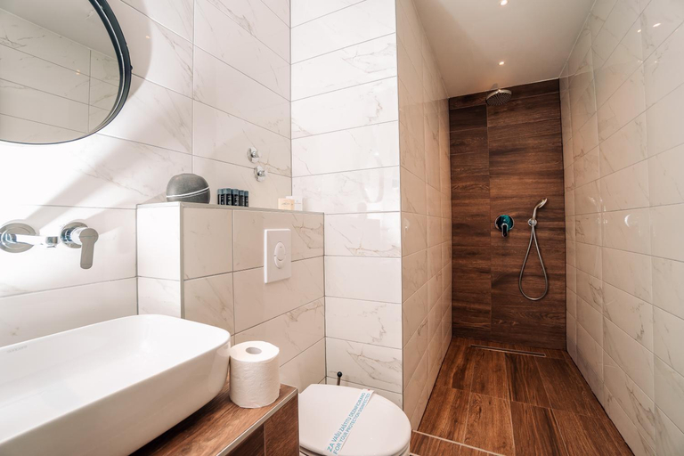 Bathroom 4, HOTEL FOREST, Istočno Sarajevo