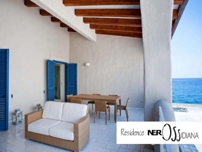Others 5, Residence NerOssidiana, Messina