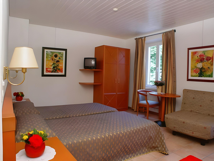 Bedroom 2, Hotel Ristorante Grotto Serta, Lugano