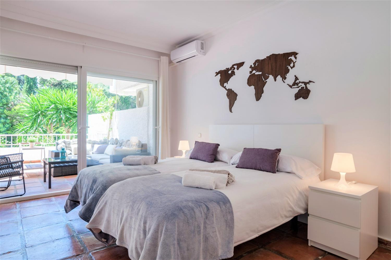 Bedroom 3, Jardines del Mar Apartments, Málaga