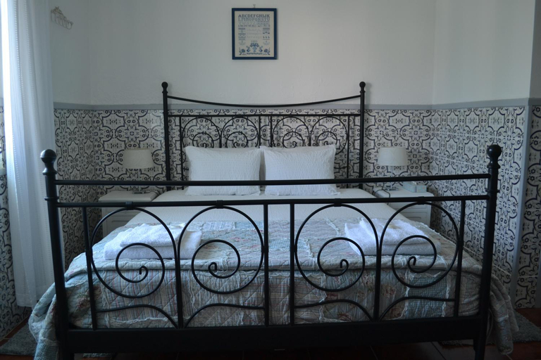 Bedroom 3, Casa Coloridos, Óbidos