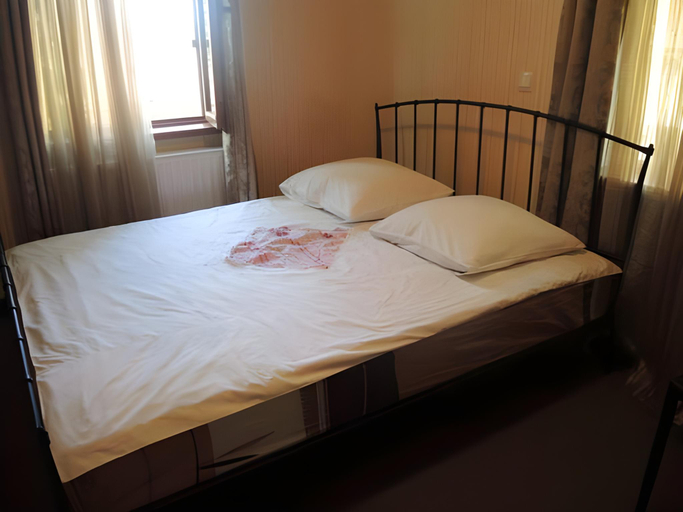 Bedroom 3, Dzveli Ubani, Signagi