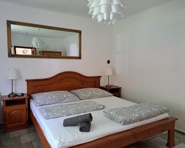 Bedroom 2, Diofa Vendeghazak, Tiszafüred