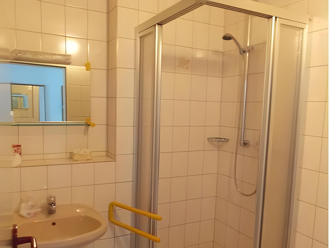 Bathroom 3, Landhotel Weisses Roß`l, Vogtlandkreis