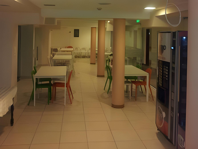 Others 4, Hostel Elena, Stolichna