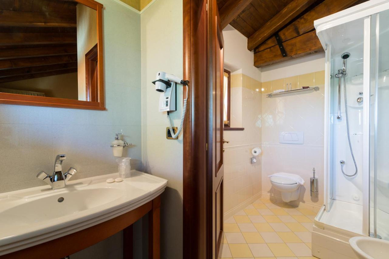 Bathroom 3, Albergo Da Nando, Udine