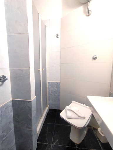 Bathroom 4, Hotel Milazzo Roma, Roma
