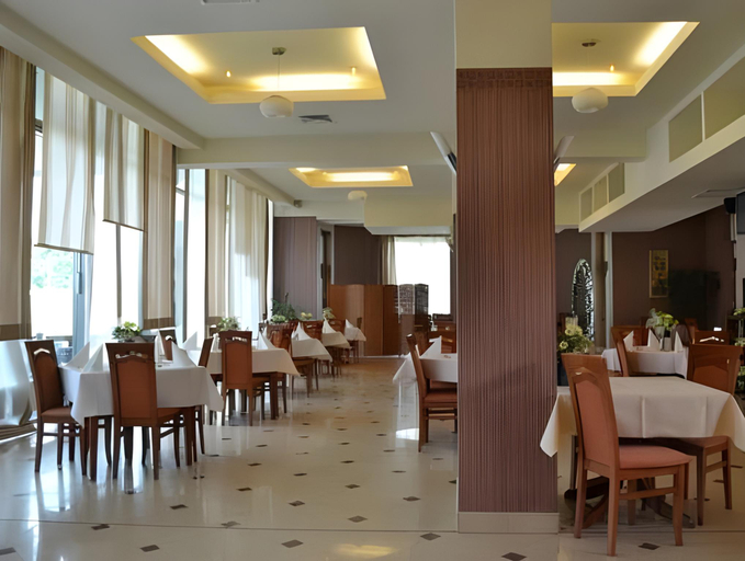 Food & Drinks 4, Hotel Sezam, Tarnów