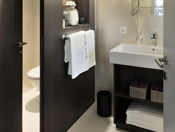 Bathroom 3, Limmathof Baden Hotel & Spa, Baden