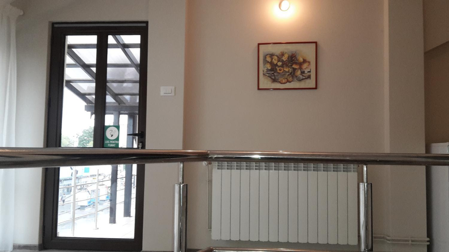 Others 2, Casa Cojocaru- camere de inchiriat in scop turistic, Drobeta-turnu Severin