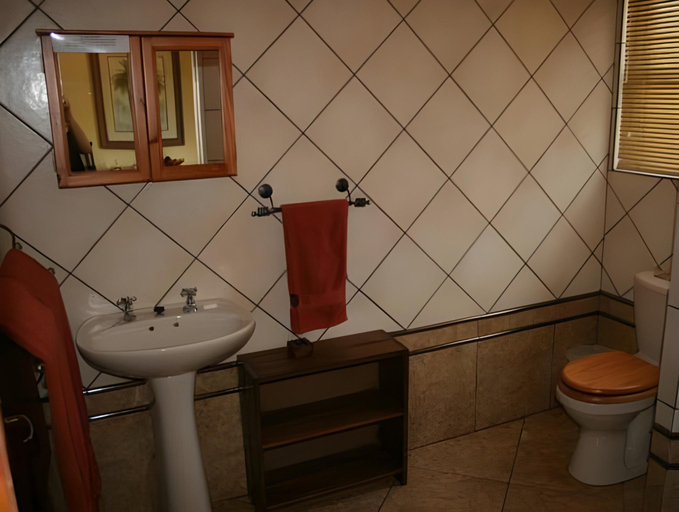 Bathroom 3, Selati 103 Guest Cottages, Ehlanzeni