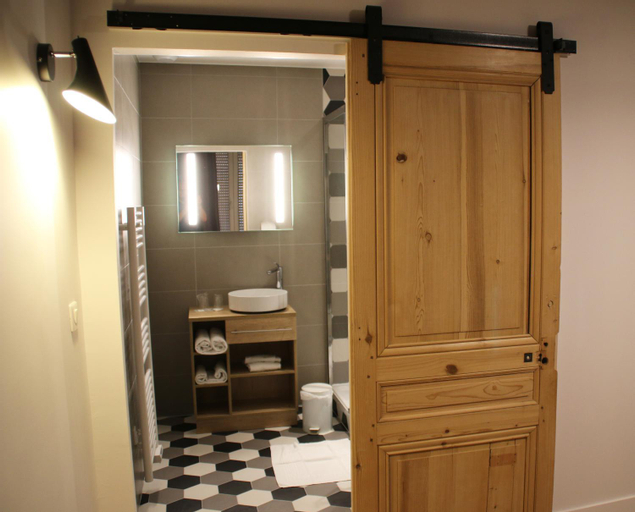 Bathroom 4