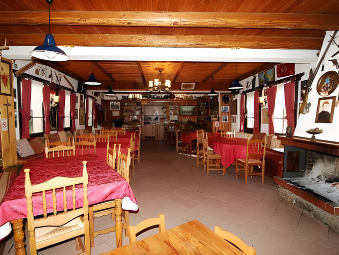 Food & Drinks 2, I Gonia Tis Linas, Central Greece