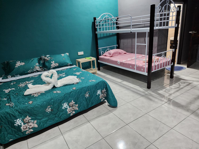 Bedroom 13