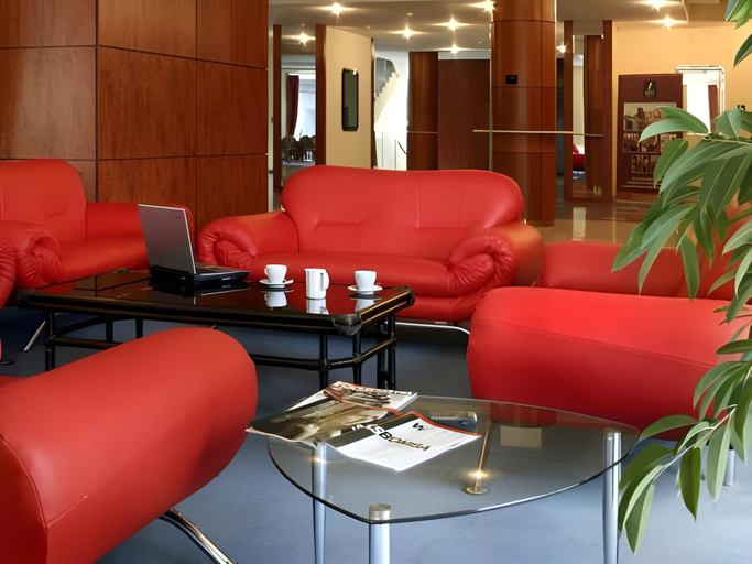 Public Area 2, Hotel Astor, Puck