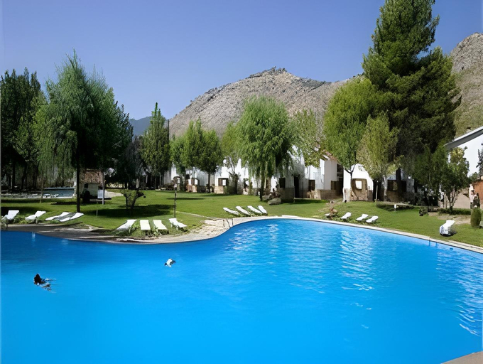 Others 4, Complejo Residencial Los Enebros, Jaén